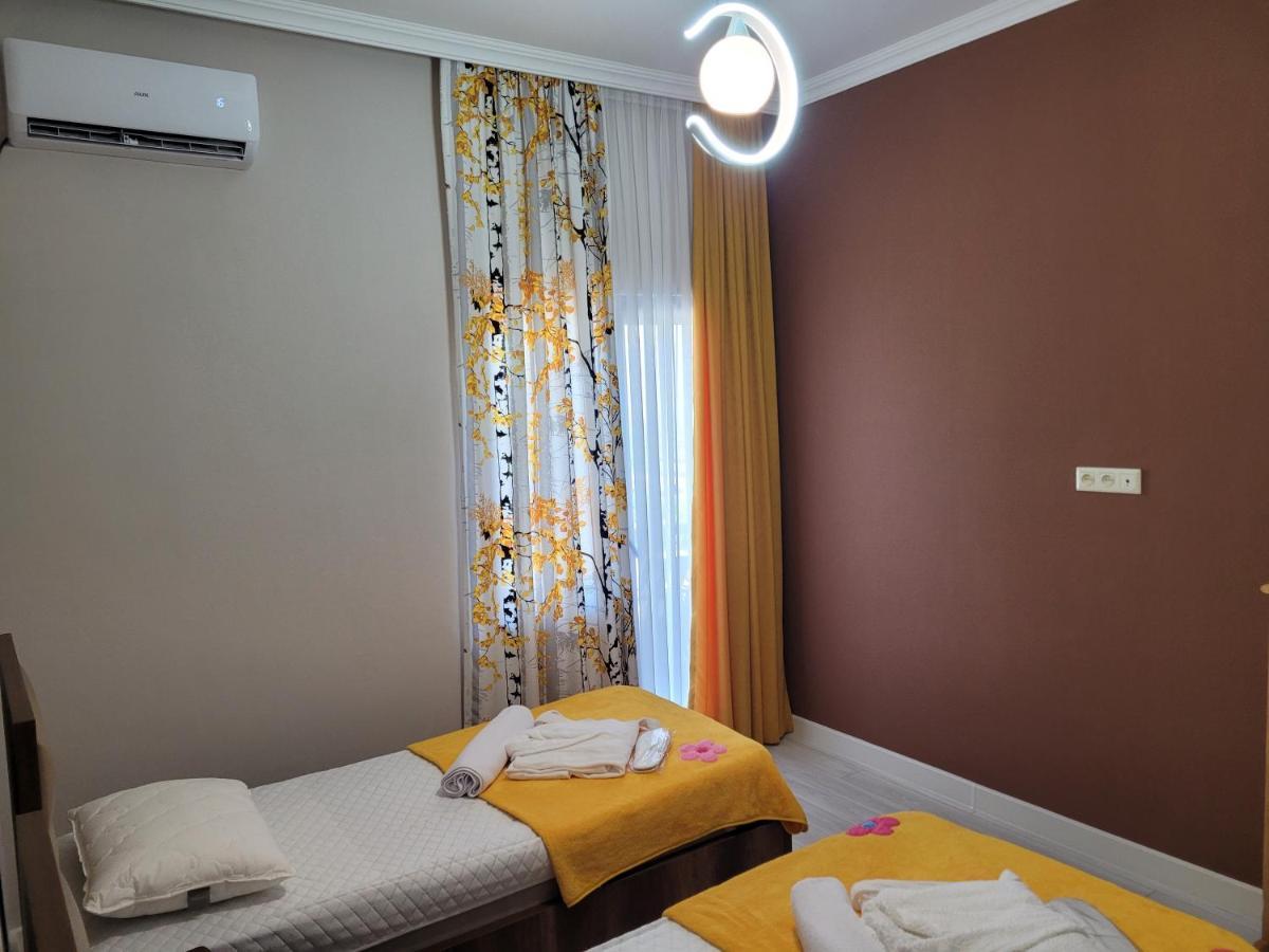 Hotel Dika Kutaisi Bagian luar foto