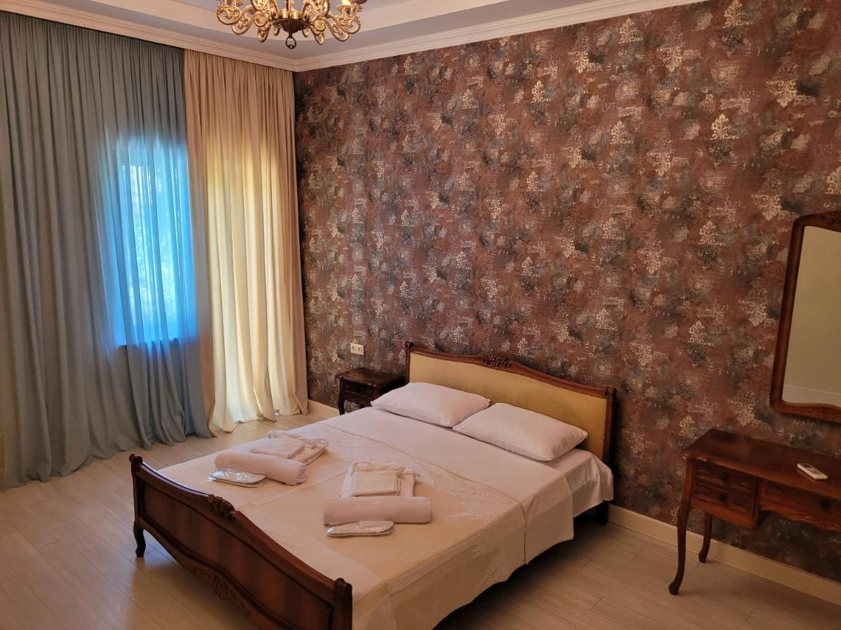 Hotel Dika Kutaisi Bagian luar foto