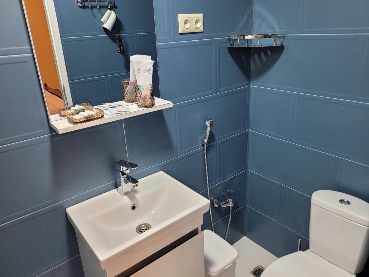 Hotel Dika Kutaisi Bagian luar foto