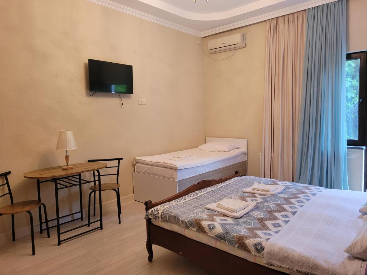Hotel Dika Kutaisi Bagian luar foto