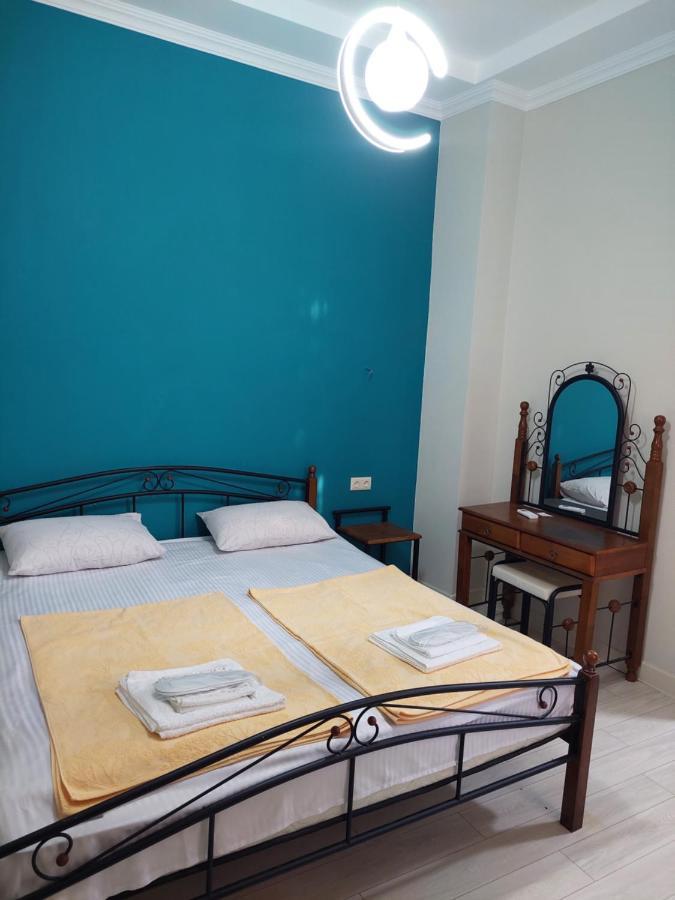 Hotel Dika Kutaisi Bagian luar foto